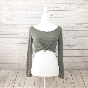 Olivia Rae Long Sleeve Cropped Shirt NWOT!